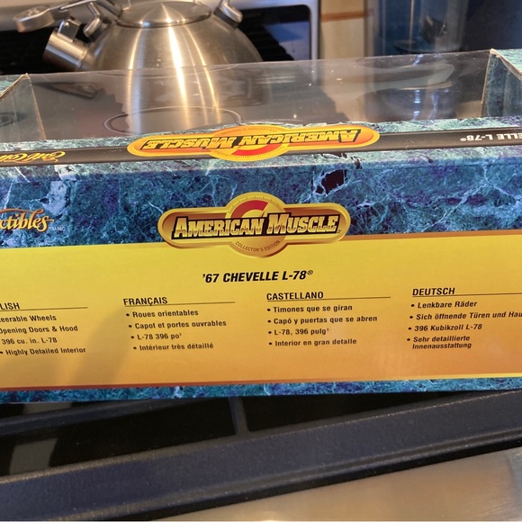 Ertl 1967  Chevelle L78 purple toys r us limited store edition - Picture 4 of 5